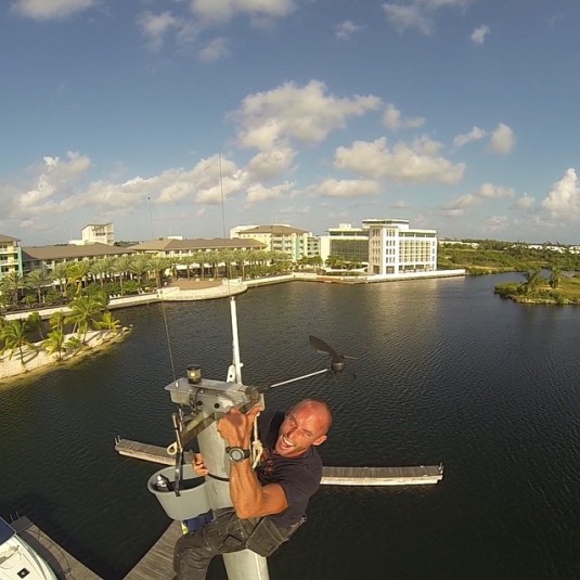 Mast job in Camana bay in cayman island #caymanisland #lagoon380 #lagoon #baydreamer #sailing