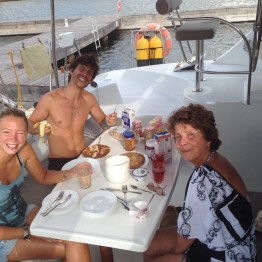 Breakfast onboard the bay dreamer I Cayman Island!